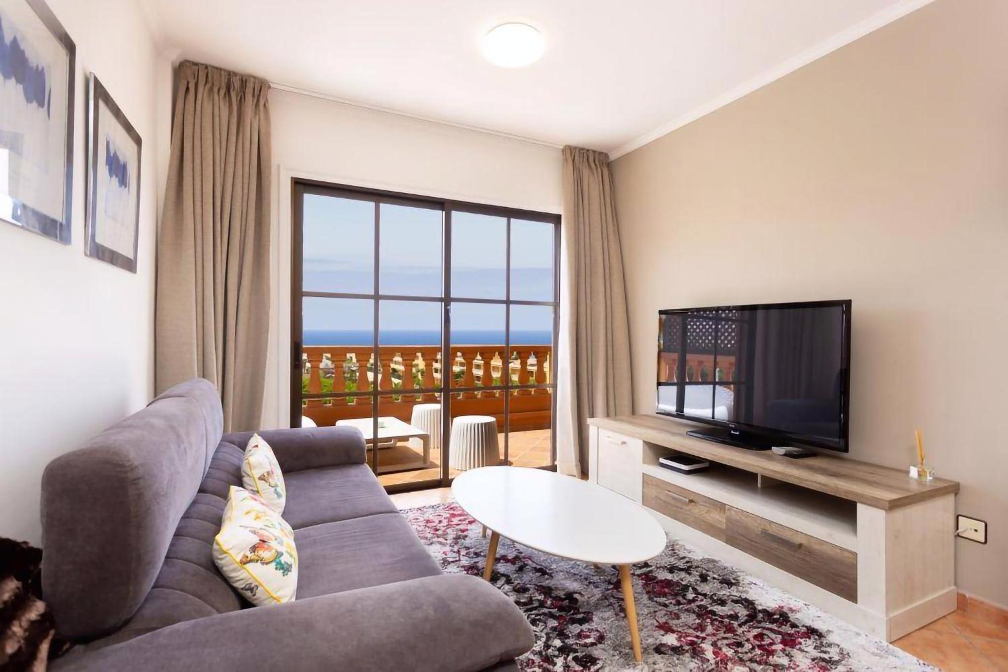 Eden Rentals Elite Palace Suites Адехе Екстер'єр фото